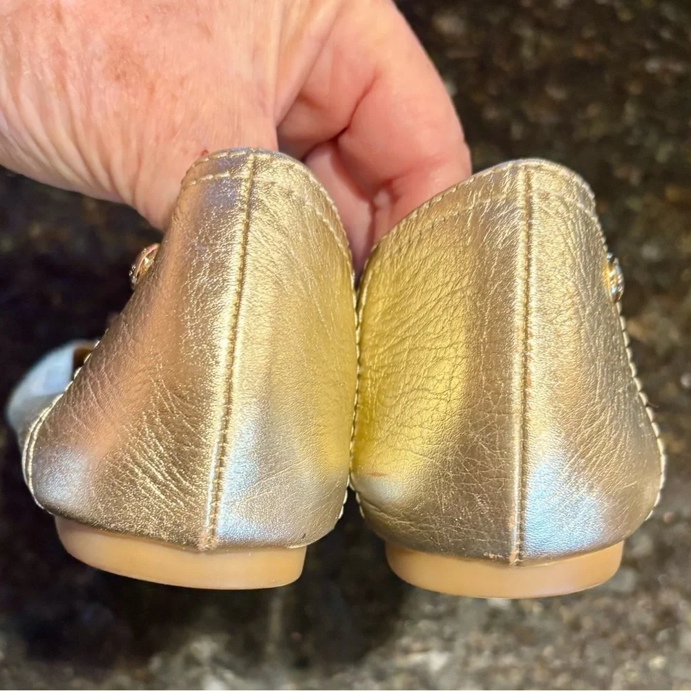 ⭐️Coach Chelsea Leather Metallic Gold Round Toe Flats ⭐️